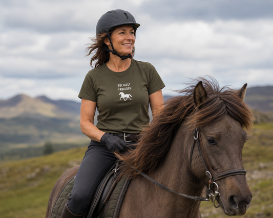 Töltally Fabulous faded Icelandic horse tee by IamGlytja